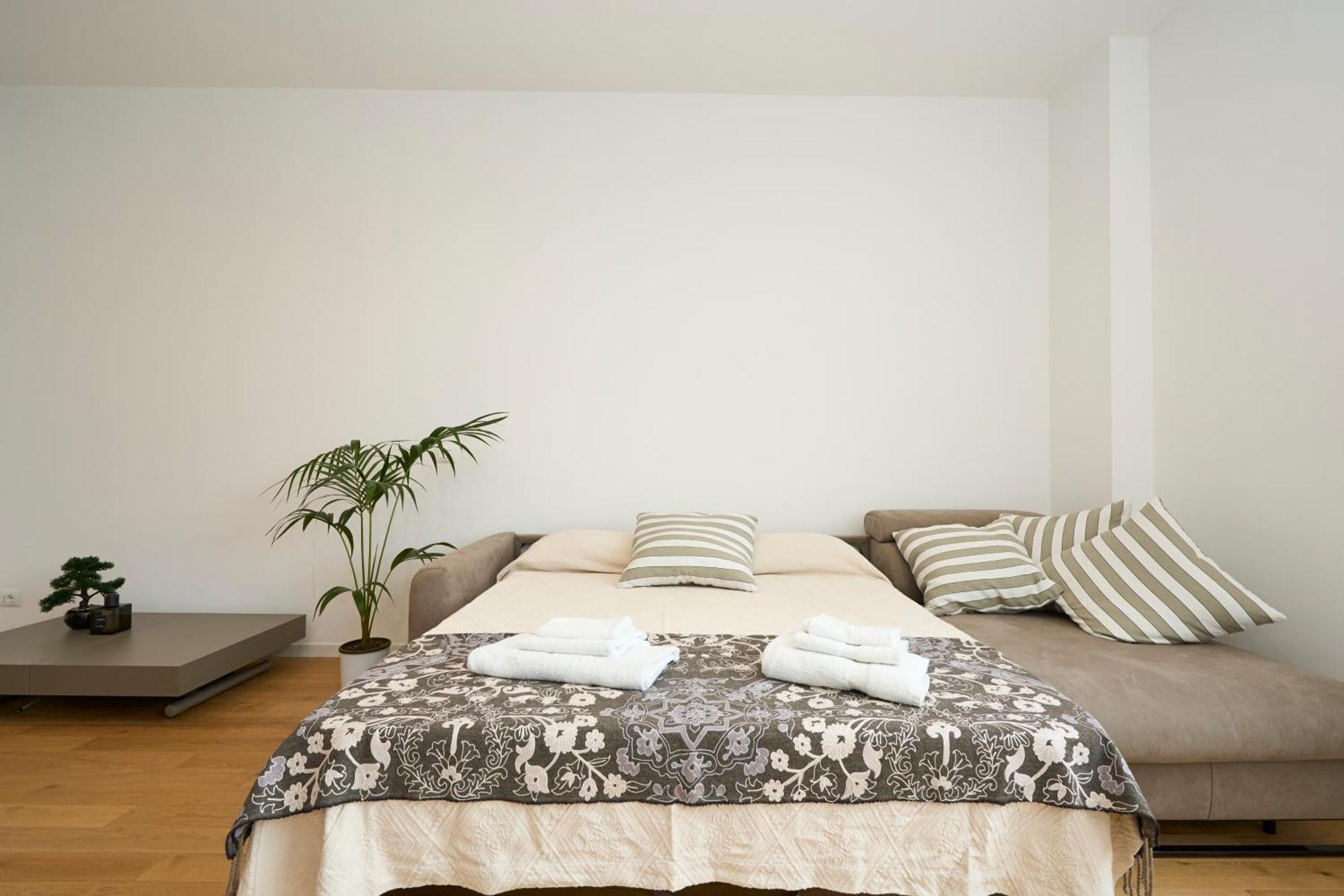 Luxury Design Suite - 20 Minutes From Duomo-Navigli Mediolan Zewnętrze zdjęcie